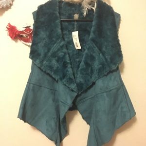 Suede / fur  ( like ) reversible vest -mimed